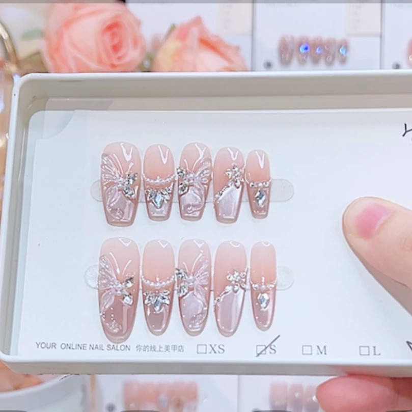 【粉甜暴击】蝴蝶手工雕花纯手工可拆卸猫眼美甲贴片