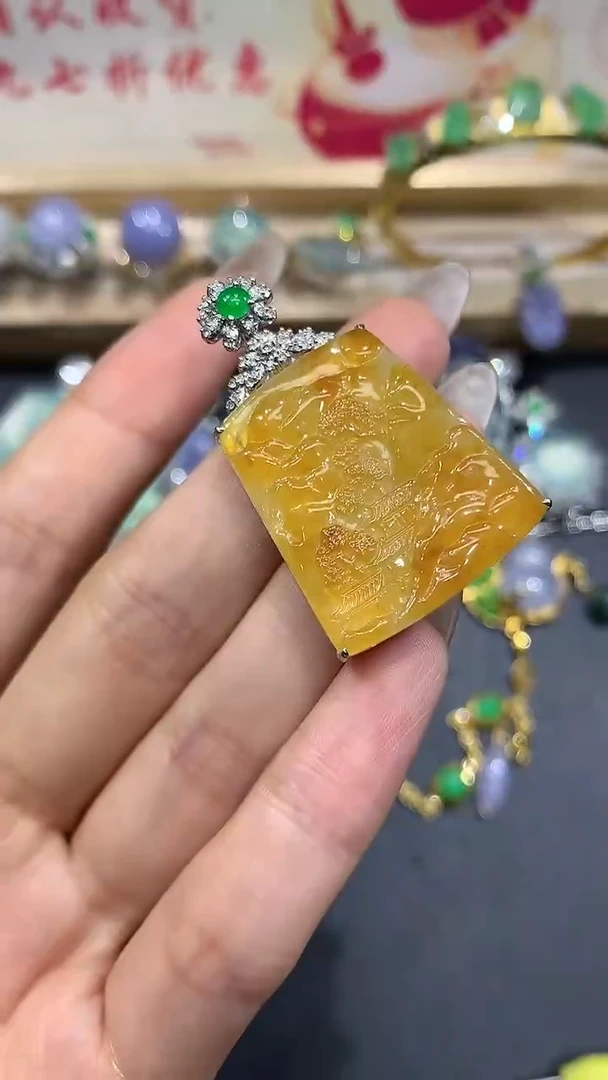 【闪购商品】翡翠吊坠(不含链)18K金镶嵌18团购
