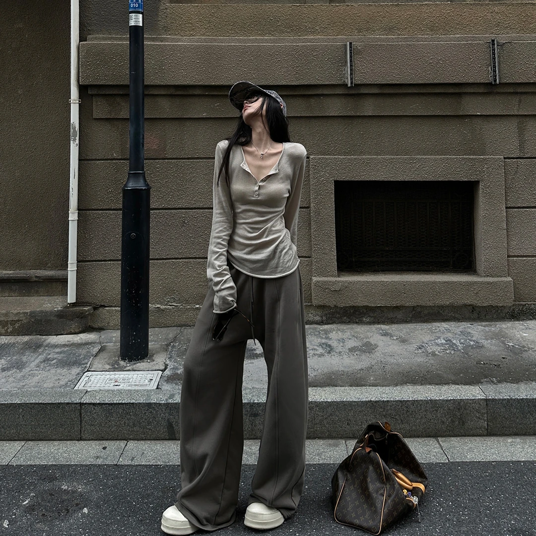 通勤显瘦排扣半开领T恤女秋季ins纯欲内搭上衣高级感小众打底长袖