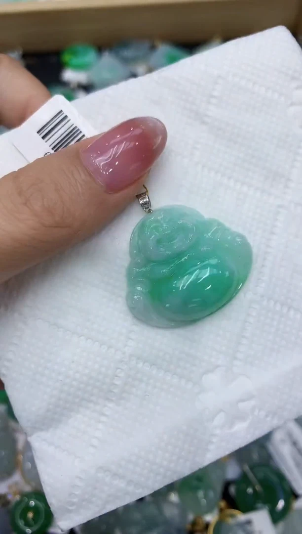 翡翠18K金镶嵌颈饰111111111111