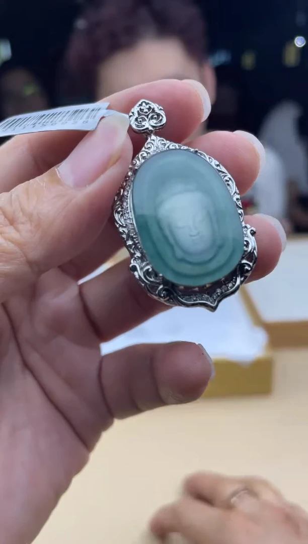 【闪购商品】定制翡翠未镶嵌     5086