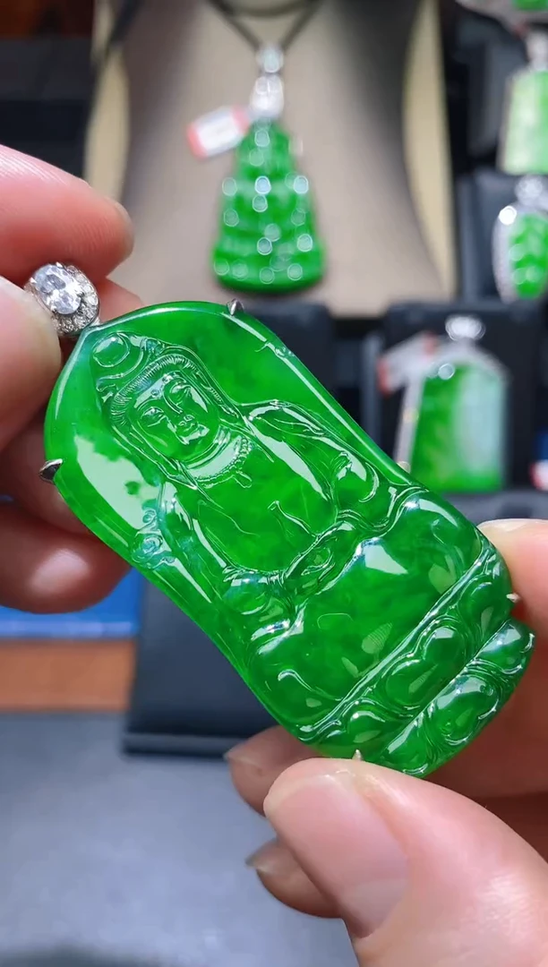 【闪购商品】翡翠颈饰未镶嵌天然翡翠A货吊坠W32