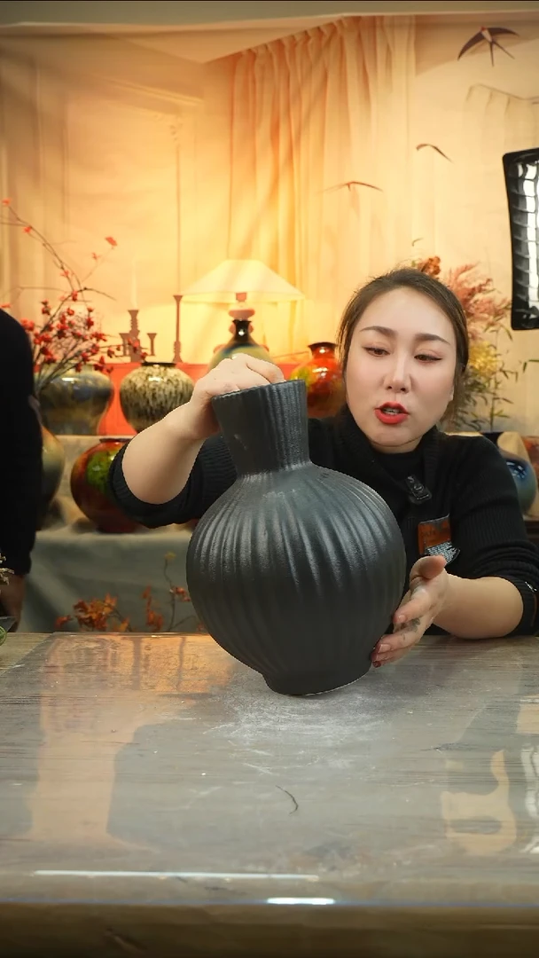 高度29口径8花瓶