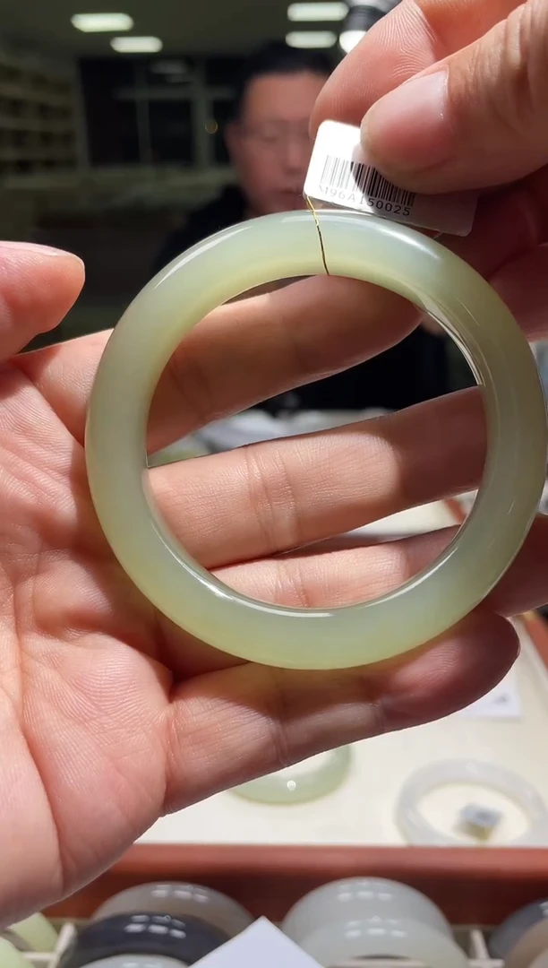 未镶嵌手镯和田玉57-59圈口 0025