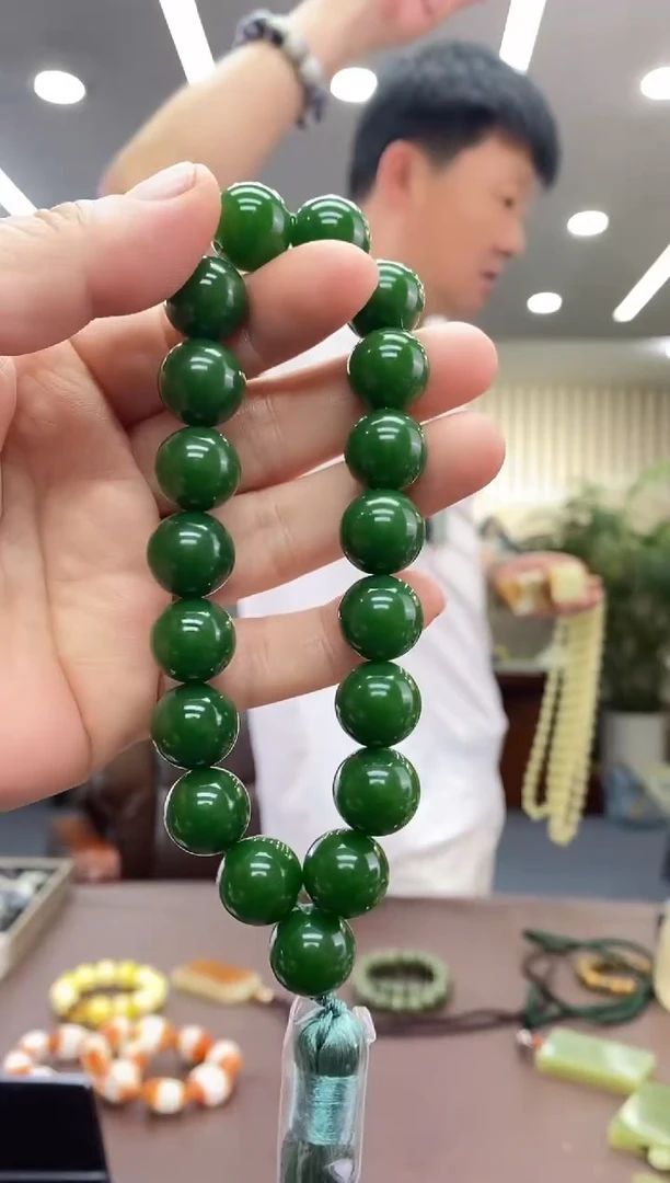 蛇纹石玉合金手持多样式发货随机发一