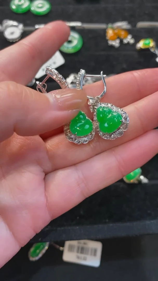 【闪购商品】翡翠颈饰未镶嵌耳环