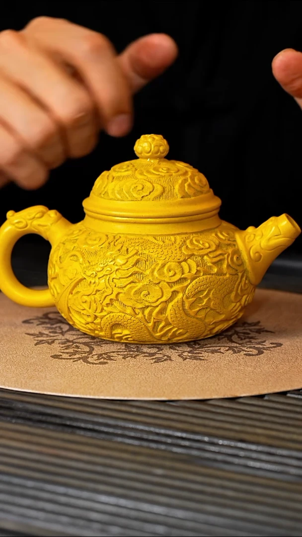 PHJ 琉璃黄金段 浮雕容天 270cc