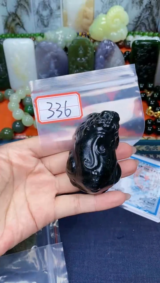 颈饰未镶嵌和田玉和田玉