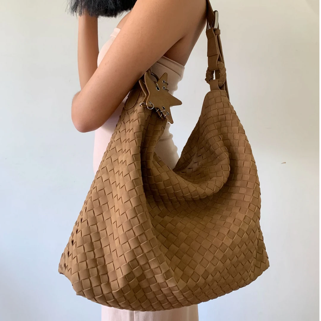 麂皮绒磨砂编织托特包包女大容量大包秋冬百搭通勤手提单肩斜挎包