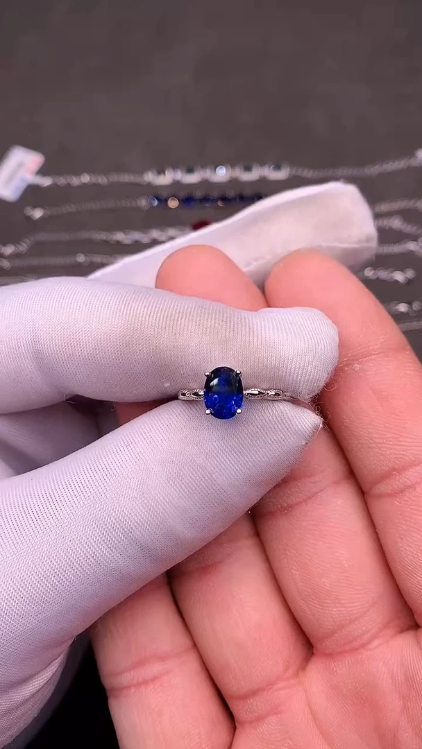 【闪购商品】蓝宝石戒指银S925镶嵌........