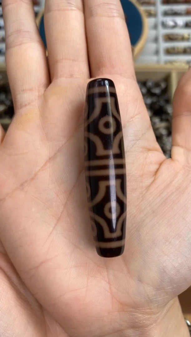 未镶嵌玛瑙/玉髓珠宝奇石梵藏黑金金刚十二眼