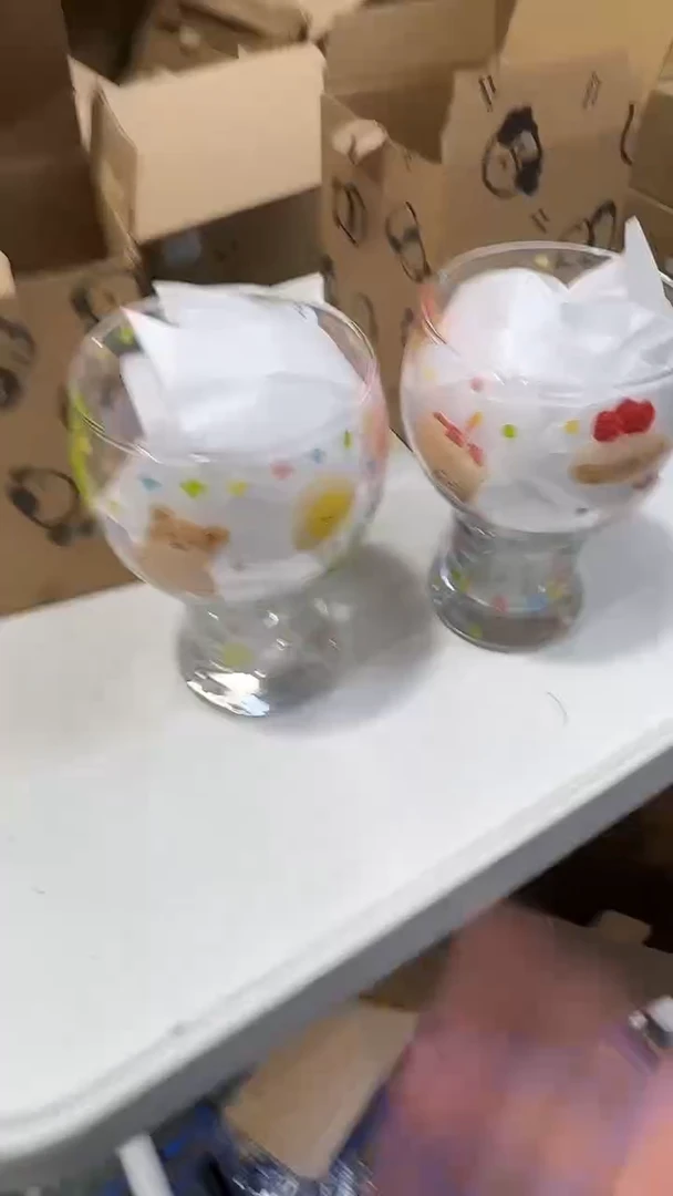 瓷片动物和蛋糕果汁冷饮杯两只装