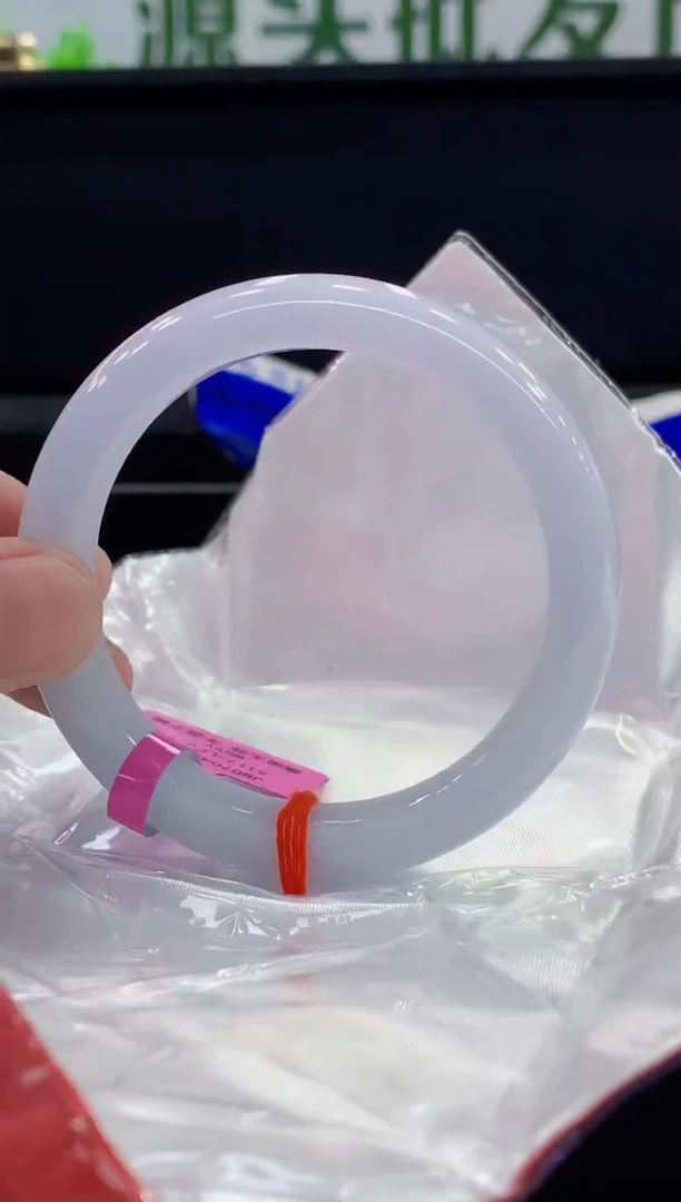 未镶嵌手镯翡翠翡翠手镯