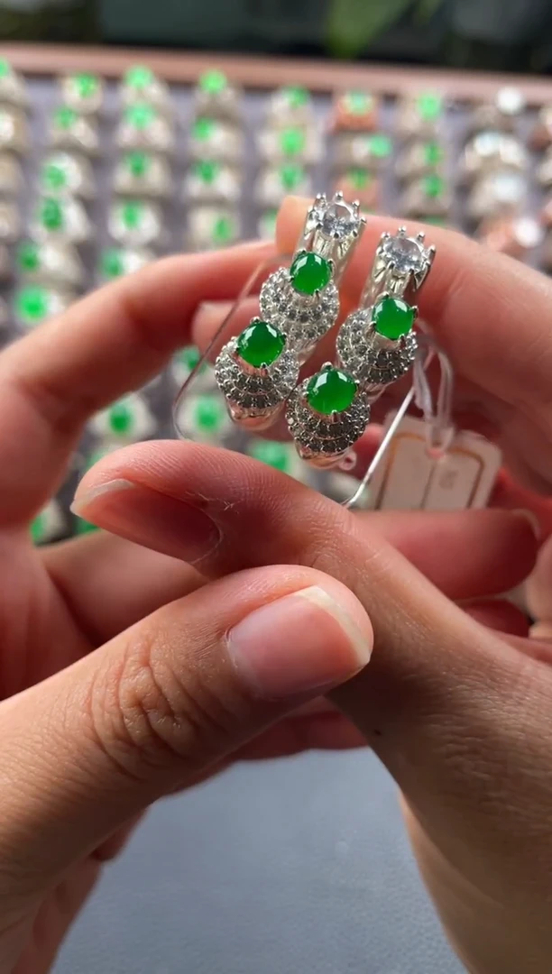 未镶嵌定制翡翠天然缅甸A货翡翠戒面 12.21