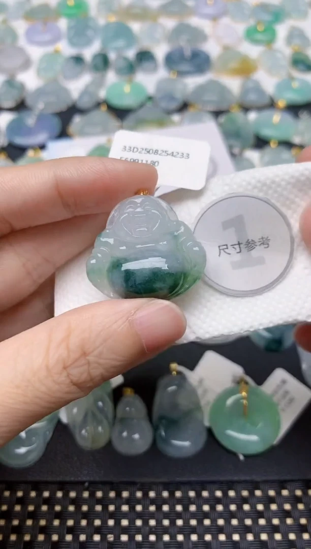 颈饰18K金镶嵌翡翠天然缅甸A货翡翠