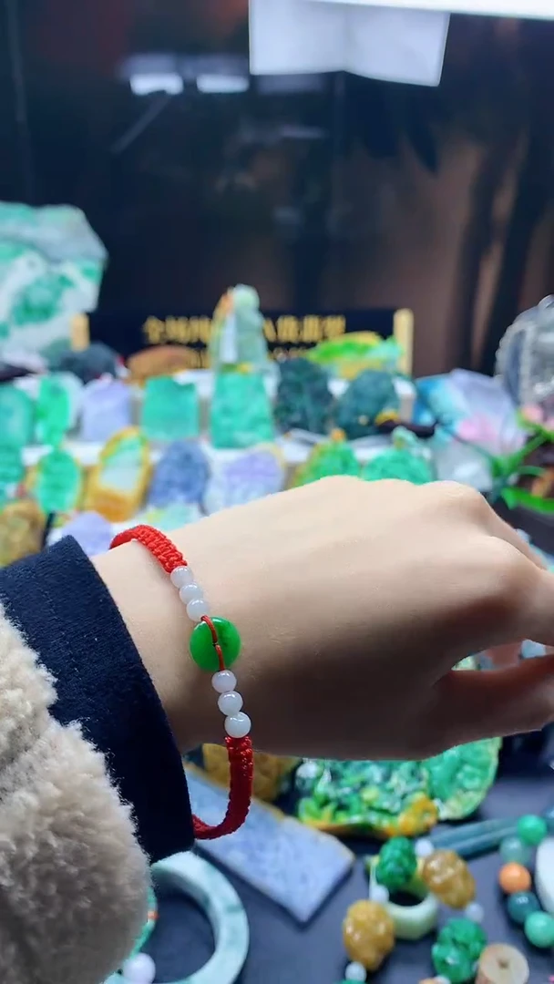 颈饰未镶嵌翡翠缅甸翡翠