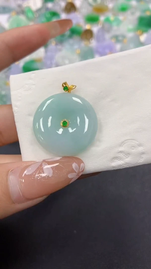 颈饰18K金镶嵌翡翠a货假一赔三支持复检百元上9元证书费自理