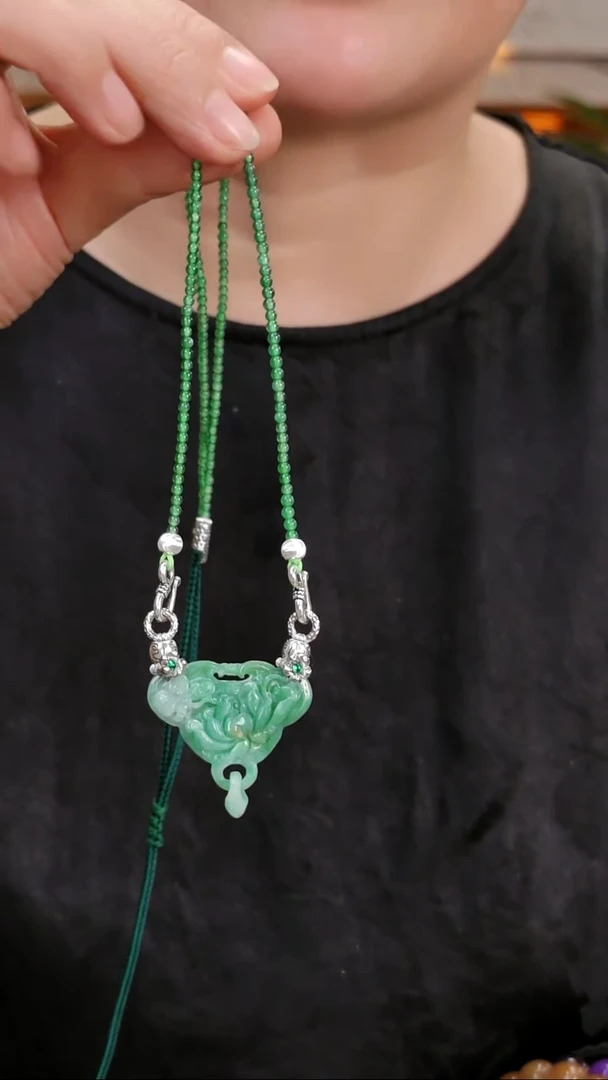 颈饰未镶嵌翡翠国风