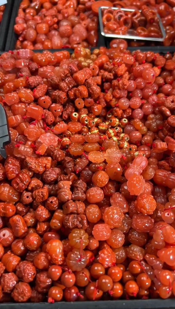 【闪购商品】南红玛瑙颈饰未镶嵌1