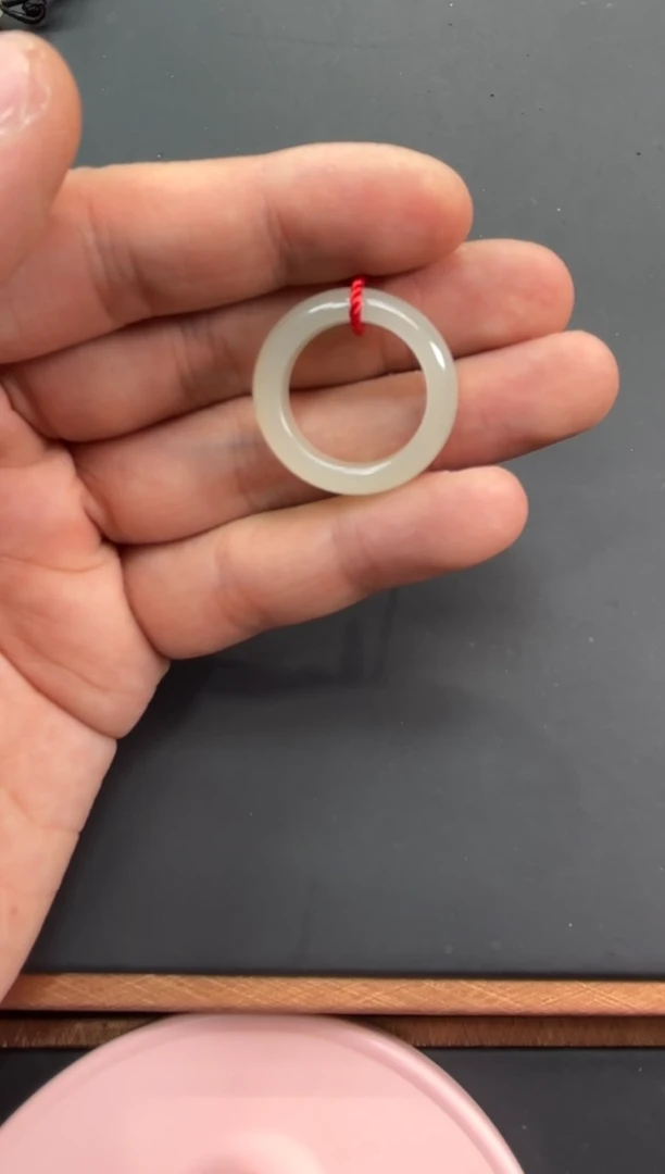 【闪购商品】和田玉戒圈未镶嵌且末微色差近矿戒圈18