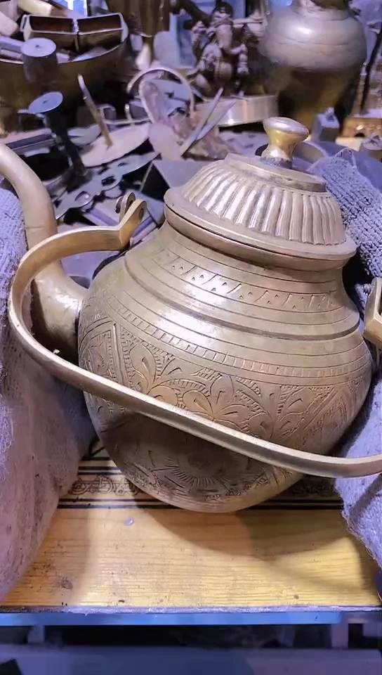 中****乡金属工艺品二手旧货默认瑕疵