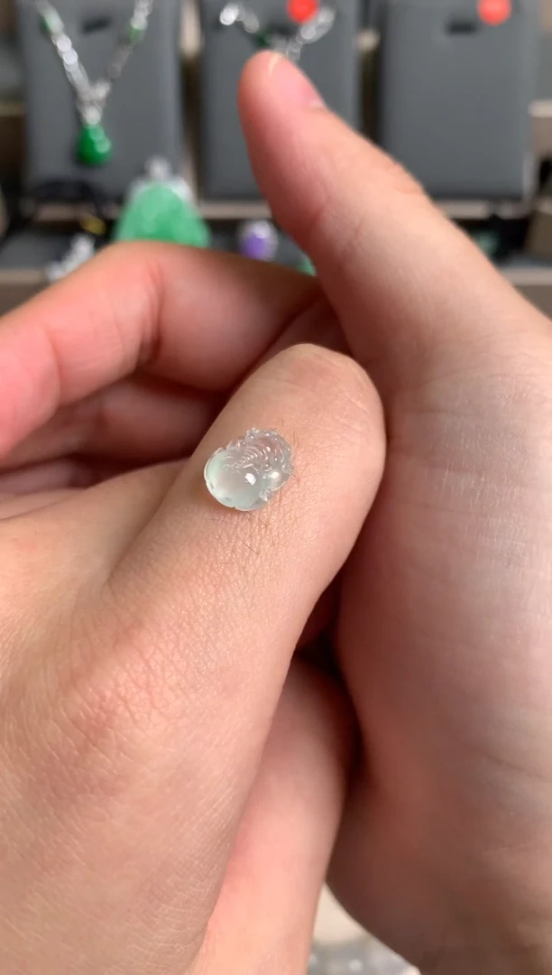 未镶嵌定制翡翠裸玉