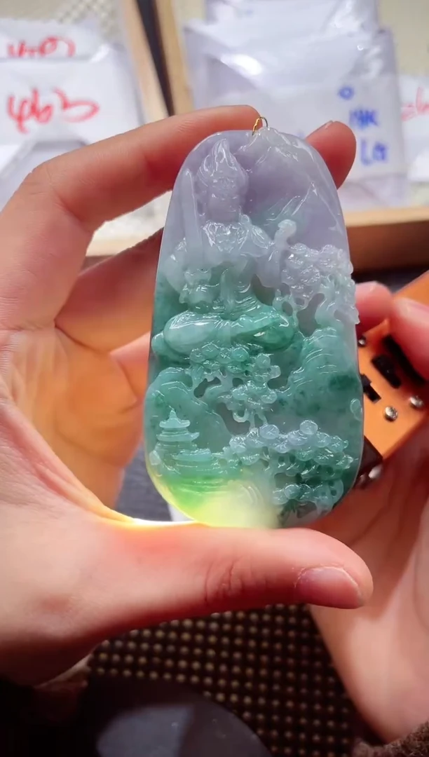 颈饰未镶嵌翡翠11111 不动