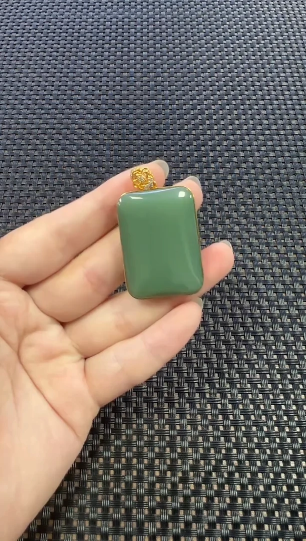 和田玉18K金镶嵌颈饰（多样性发一件）