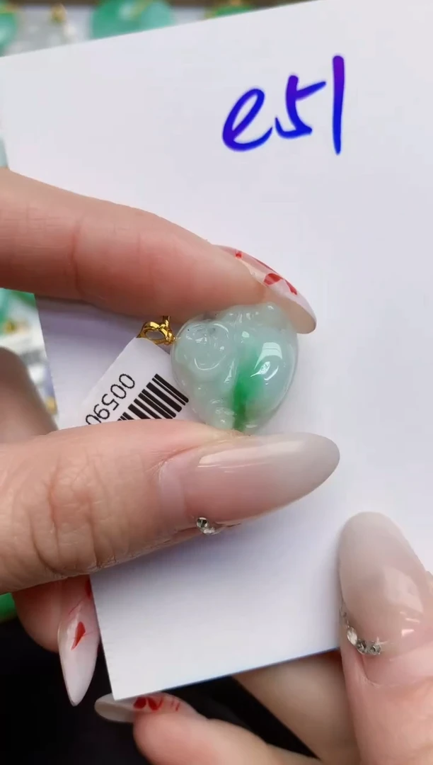 【闪购商品】翡翠颈饰18K金镶嵌0000000000