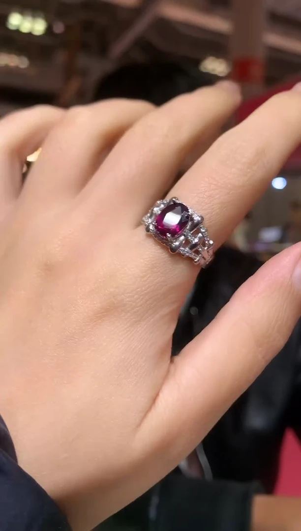 银S925镶嵌戒指石榴石【宝石世家严选】