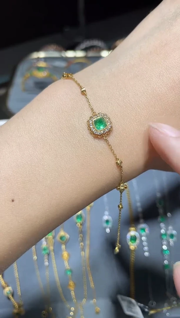 18K金镶嵌手链祖母绿1