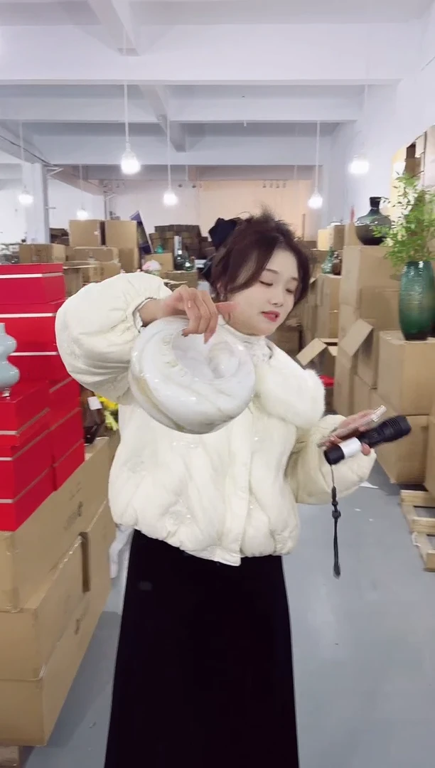 【闪购商品】玻璃私花花瓶微瑕-7T8S