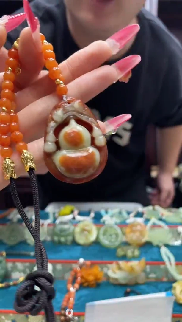 未镶嵌岫玉吊坠·