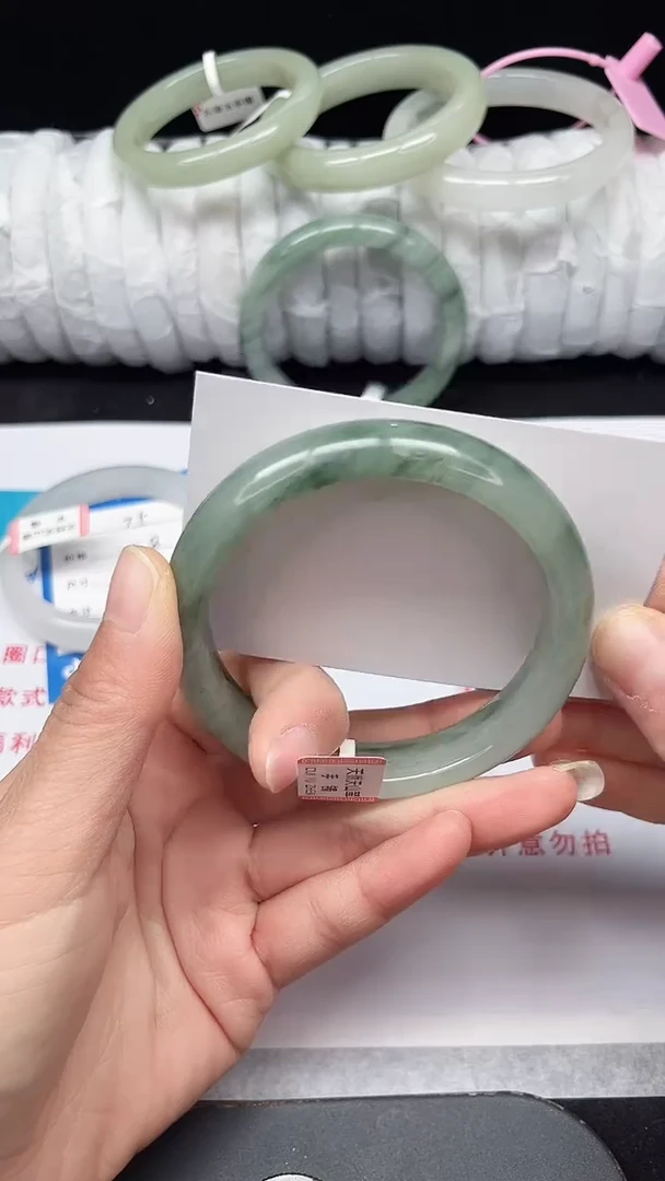 未镶嵌手镯石英质玉76-60/61