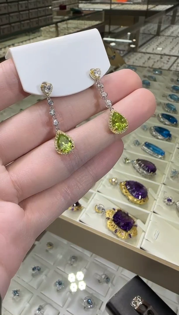 银S925镶嵌耳饰橄榄石9*7mm耳坠水滴款