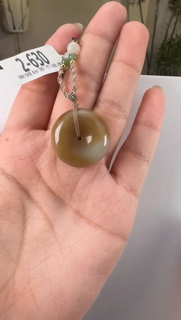 和田玉未镶嵌颈饰扣 630