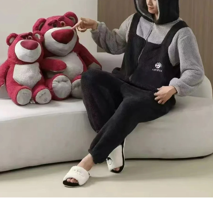 冬季情侣款卡通珊瑚绒家居连体睡衣H1668