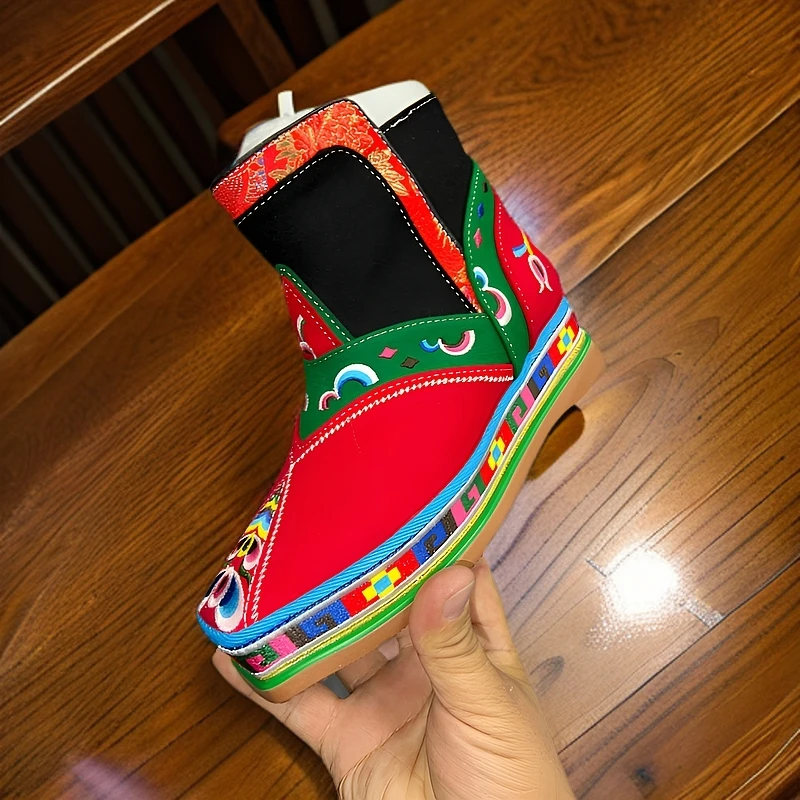 名族风花底女秋冬厚底鞋