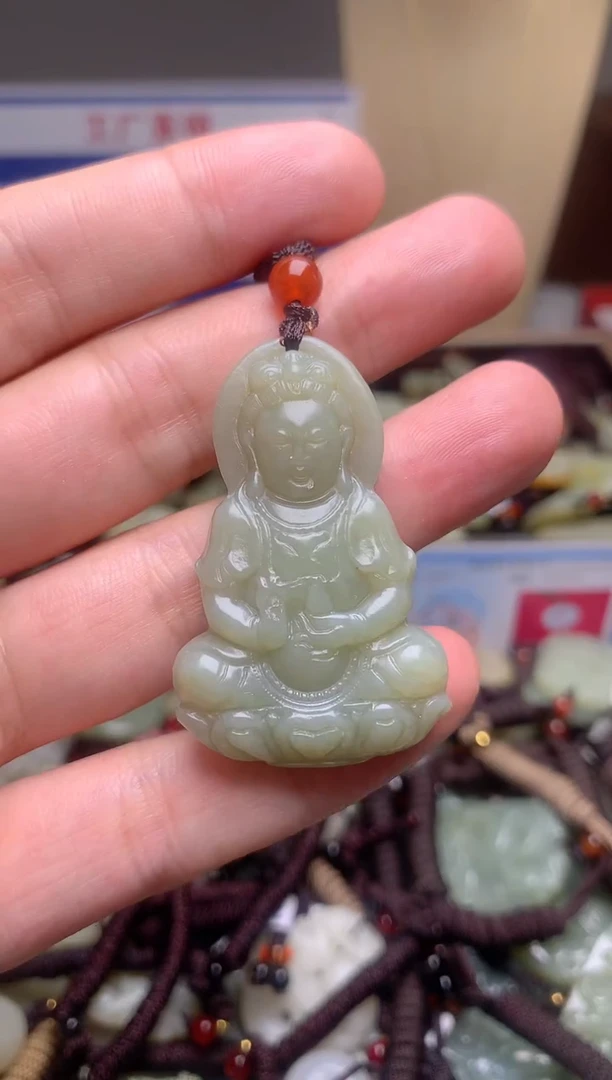 颈饰未镶嵌和田玉1