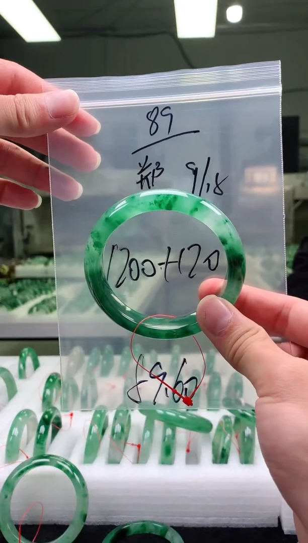 未镶嵌非洲翠手镯石英质玉非洲翠手镯59-60圈口89号