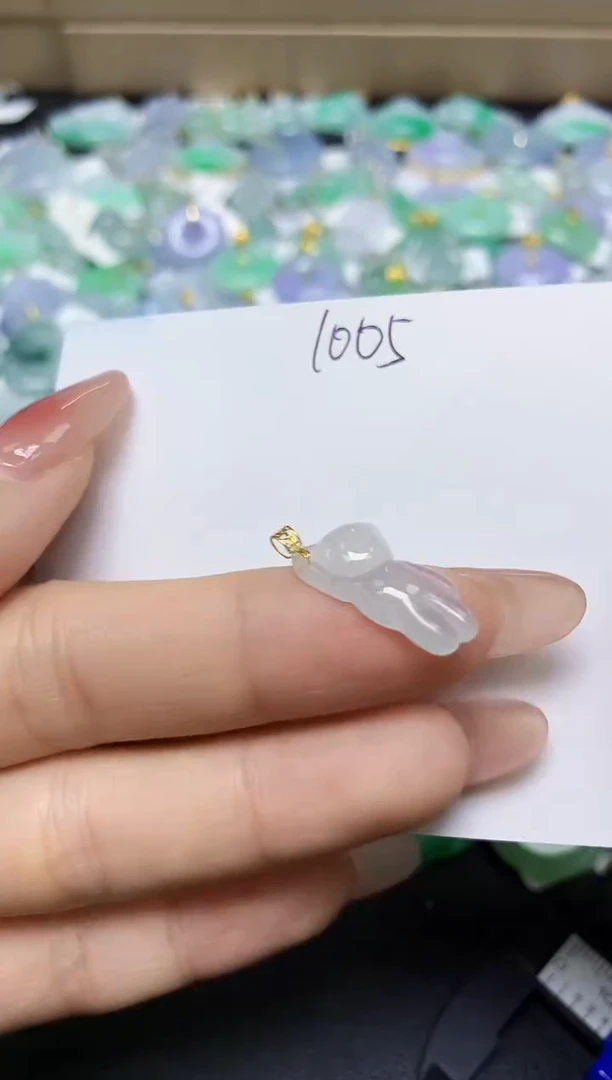 翡翠未镶嵌颈饰 天然缅甸翡翠A货