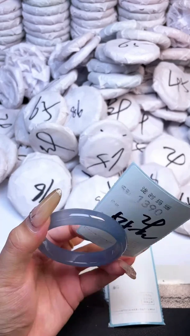 手镯玛瑙/玉髓未镶嵌1390