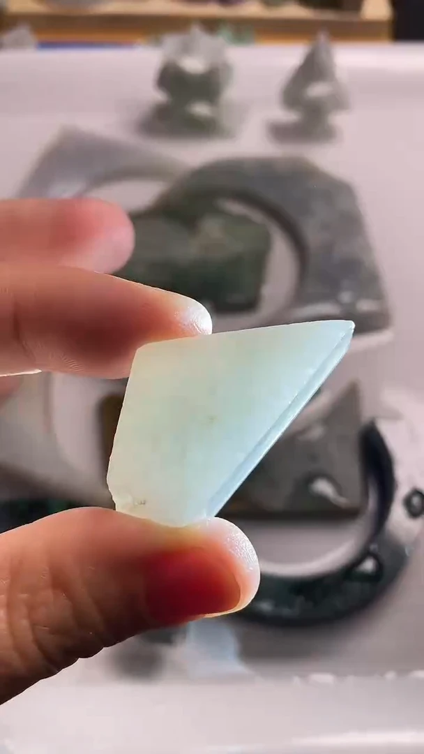 裸石翡翠南*松翡翠小边料