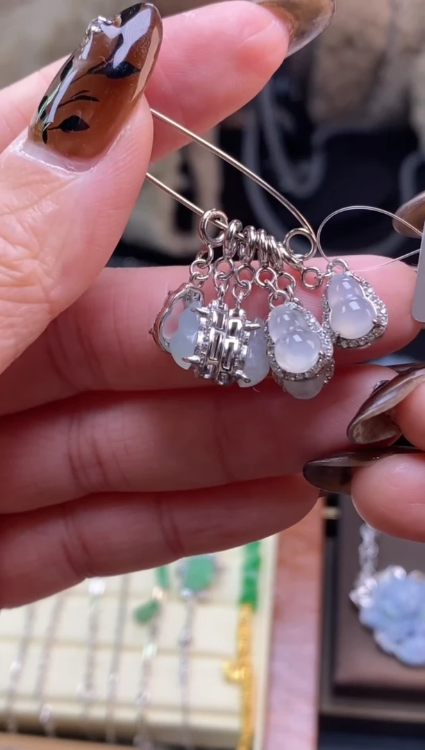 颈饰银S925镶嵌翡翠净货多样性发其一17574