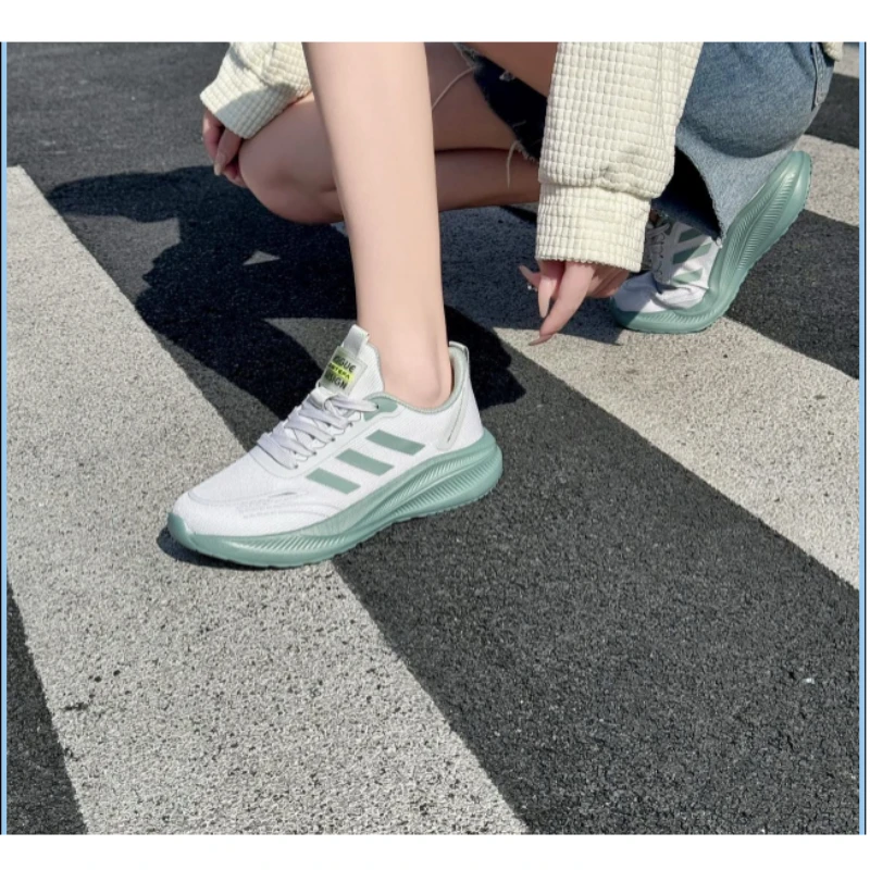 A36新款系带软底舒适百搭休闲运动鞋