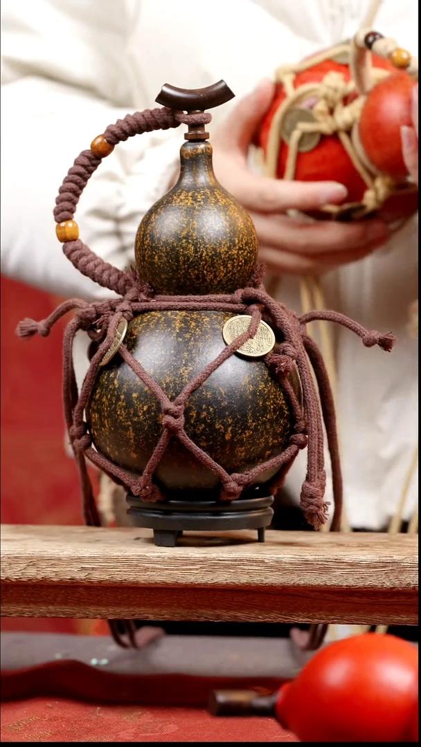 798号纯手工制作天然大漆真葫芦【不包全品介意慎拍】