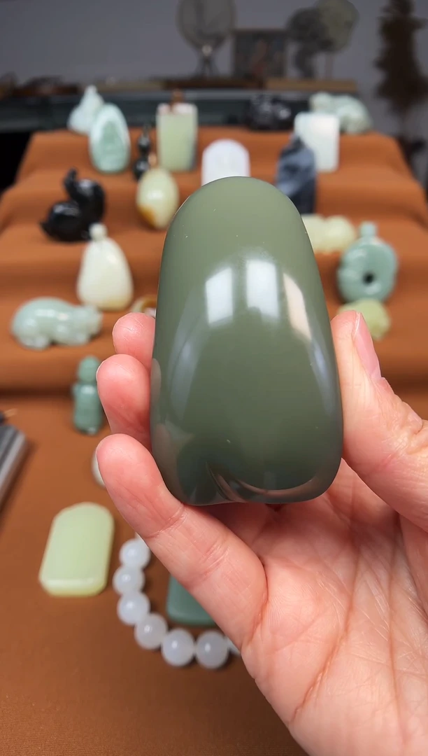 颈饰未镶嵌和田玉c***n随形