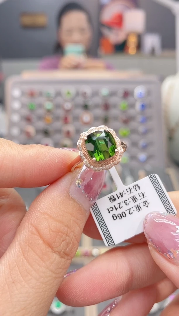 碧玺戒指18K金镶嵌3.21