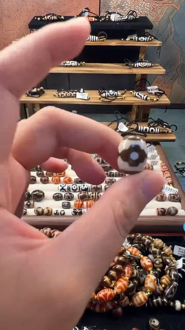 玛瑙/玉髓（覆膜）颈饰未镶嵌59.(微瑕)