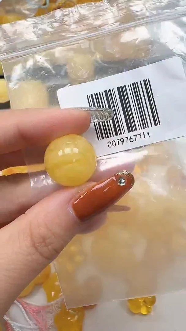 裸石琥珀未镶嵌如图